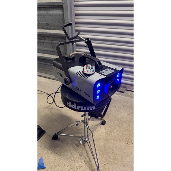 1200W Fog Machine w/ RGB LED Lights & Remote – Tested Working - Picture 6 of 12
